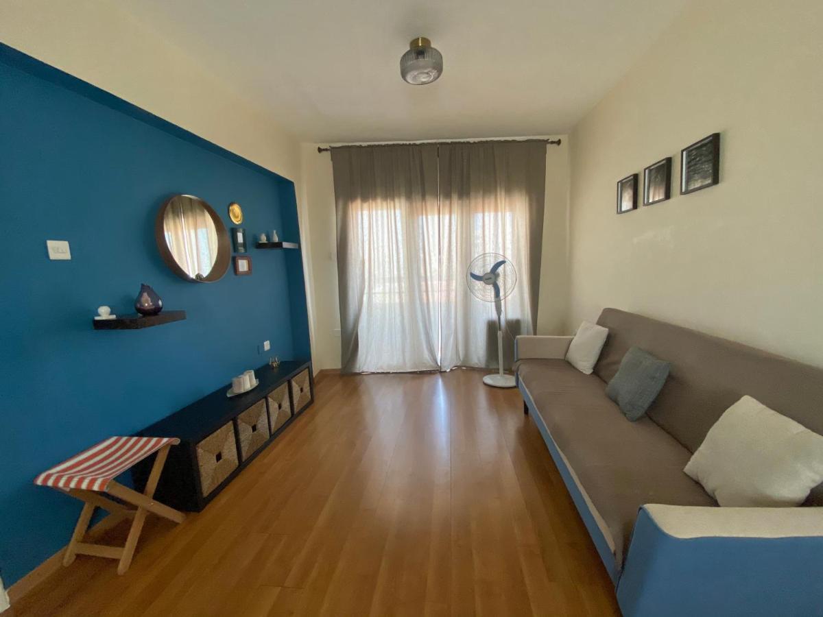 Lovely , Cozy , Modern Seaside Apartment Larnaca Esterno foto